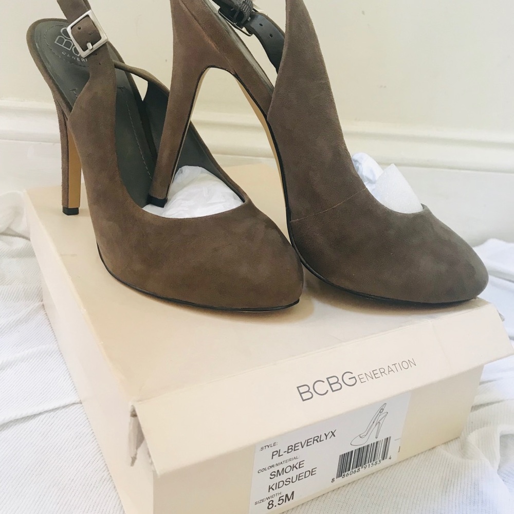 BCBGeneration Smoke Suede Pump. Size 8.5